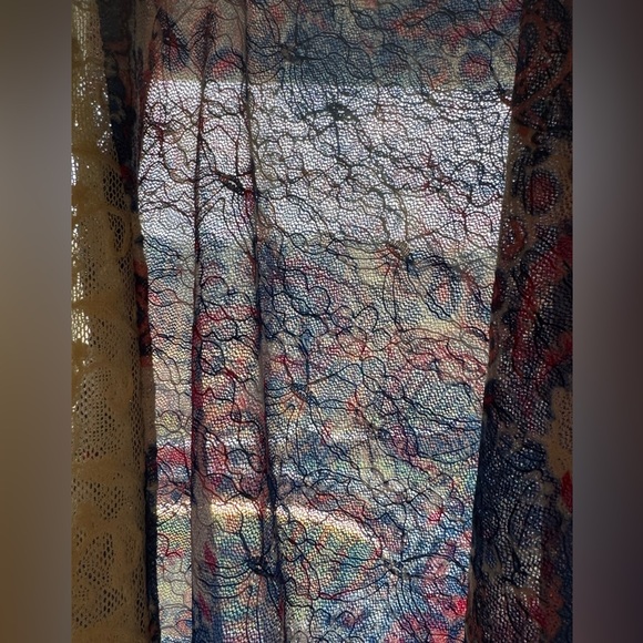 NWT RANSOM Women's Blue and White Lace Trim Top - Picture 8 of 8